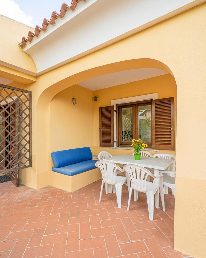 Ambra Holiday Rooms San Teodoro  Ngoại thất bức ảnh
